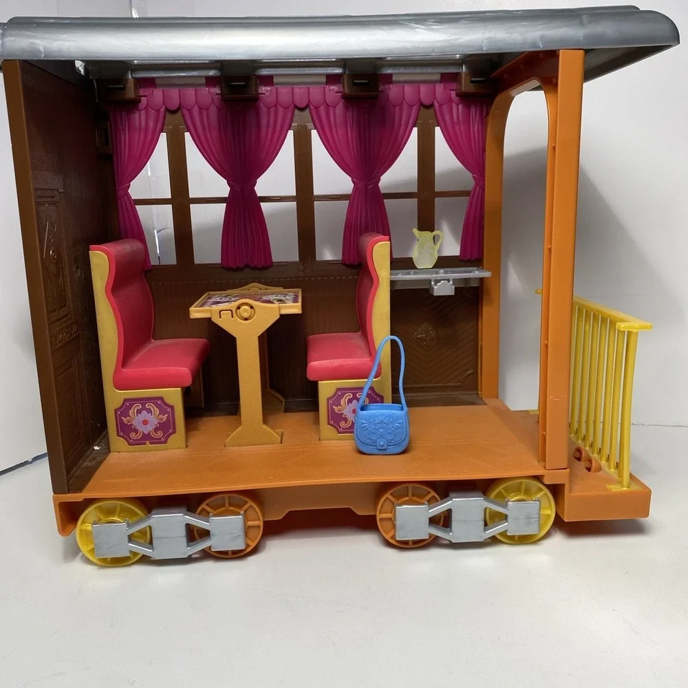 Mattel Spirit Untamed Lucky's Train Home Playset Train And Purse Only